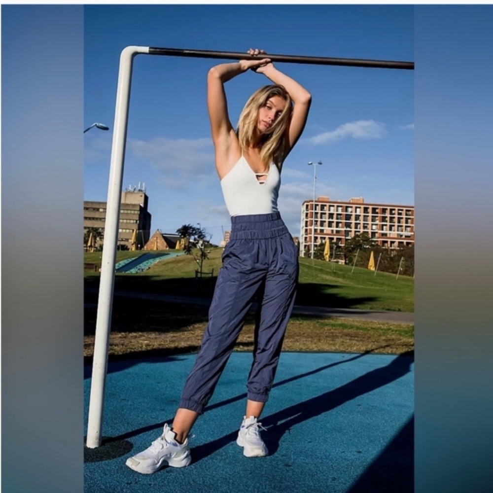 FP MOVEMENT NWT Joggers | Size M | The Way Home | High Rise | in Deep Sea - Picture 14 of 15